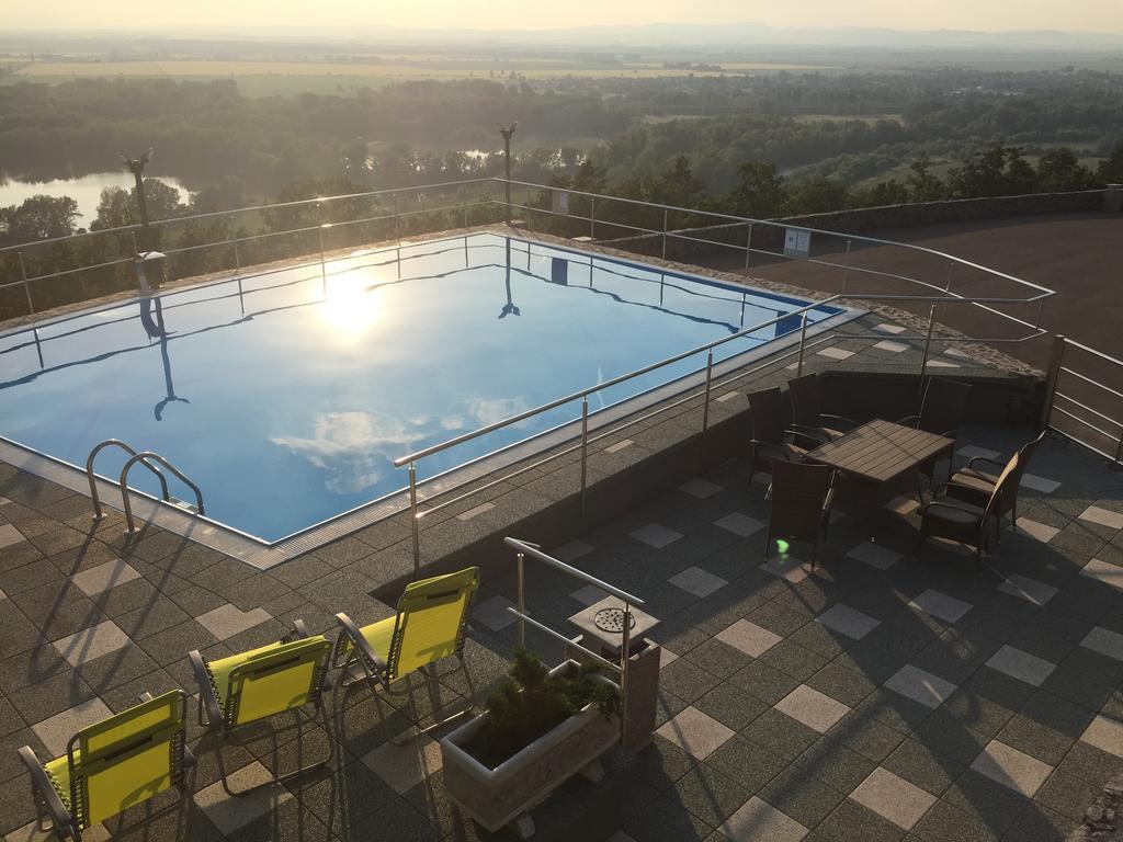 Wellness Pension Inovec Jalsove Exterior photo